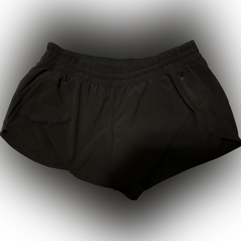 Lulu tracker shorts size 18